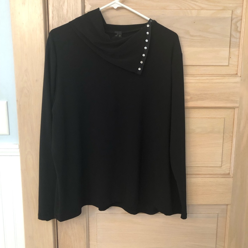 Women’s black blouse size 2X